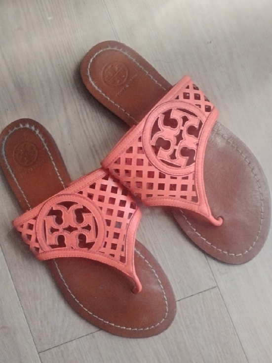 Tory Burch Shoes - Tory Burch Orange Leather Cutout Thong Sandals 6.5